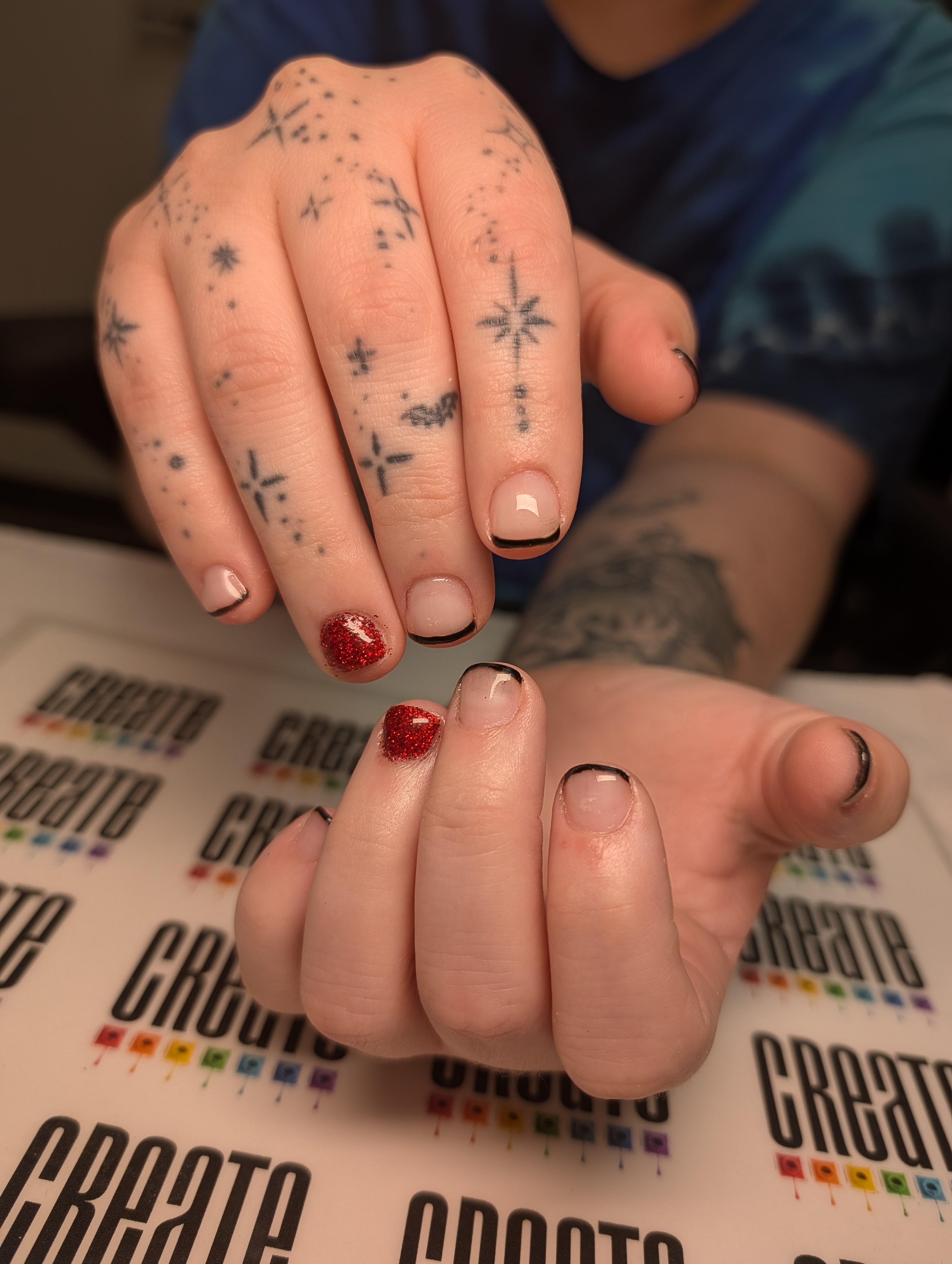 Micro french tips in blush